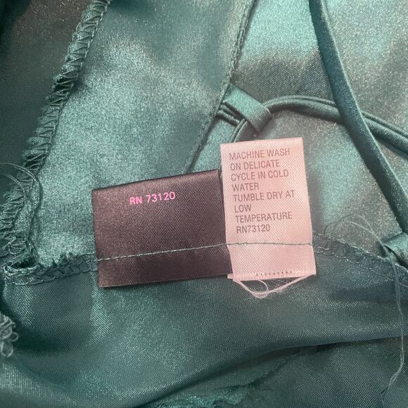 Frederick's of Hollywood Slip Dress Size Medium Emberald Green Satin Slinky Mini - Picture 13 of 16
